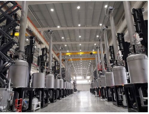 曹建偉博士天團 如何打造800億光伏設(shè)備龍頭